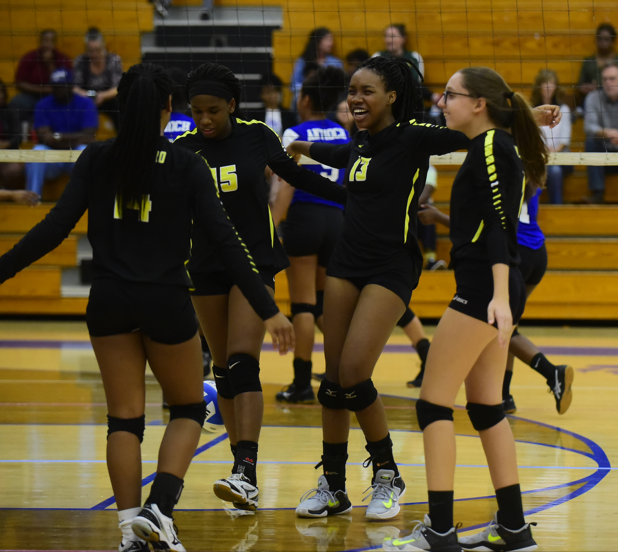 Lady Burros Volleyball beat Dickson Co. in 5 sets to win 3rd straight District 11 Championship