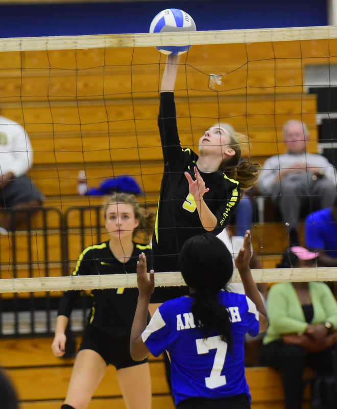 Lady Burros Volleyball beat Dickson Co. in 5 sets to win 3rd straight District 11 Championship