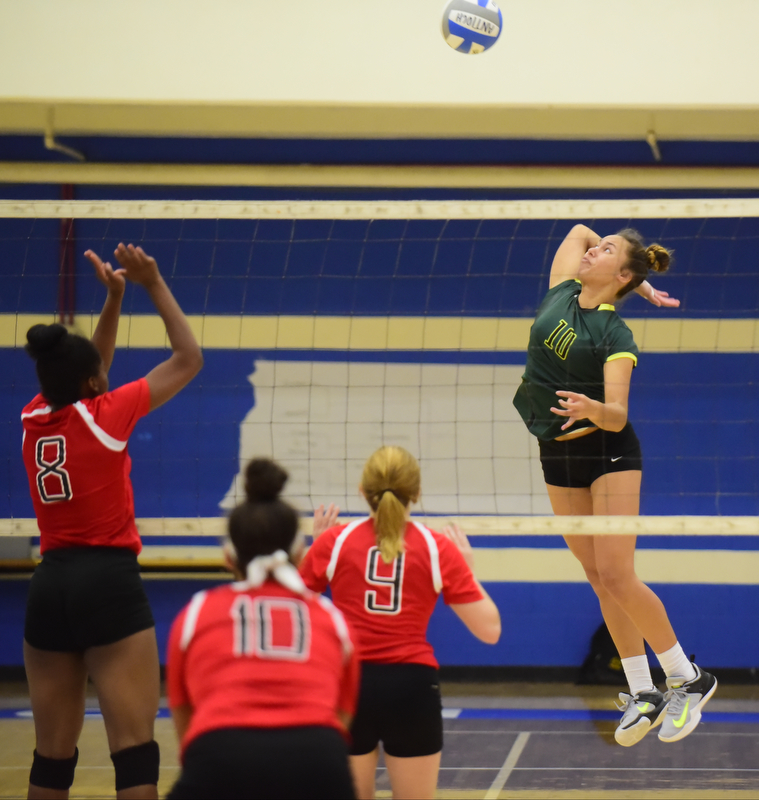 Lady Burros Volleyball beat Dickson Co. in 5 sets to win 3rd straight District 11 Championship