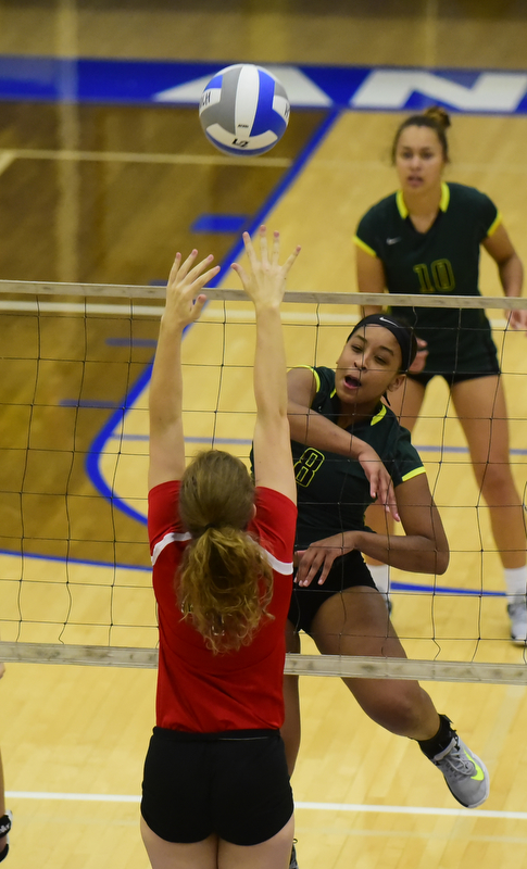 Lady Burros Volleyball beat Dickson Co. in 5 sets to win 3rd straight District 11 Championship