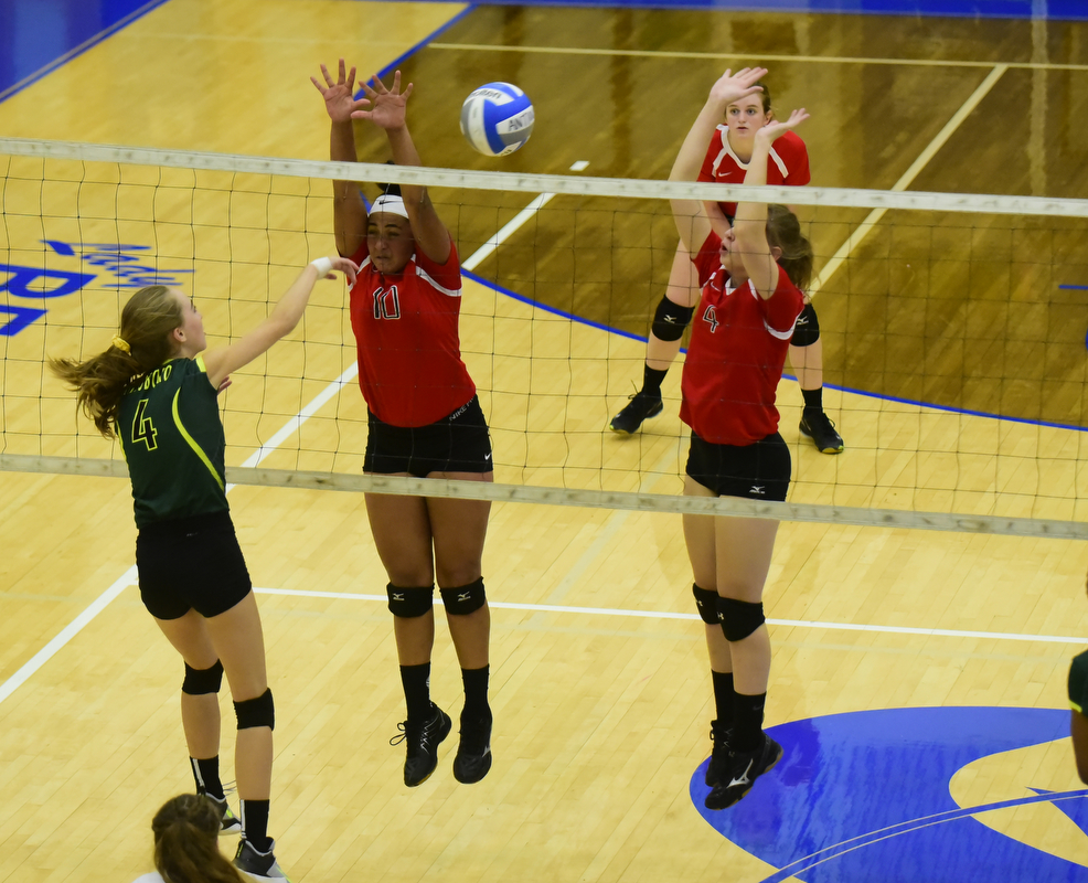 Lady Burros Volleyball beat Dickson Co. in 5 sets to win 3rd straight District 11 Championship