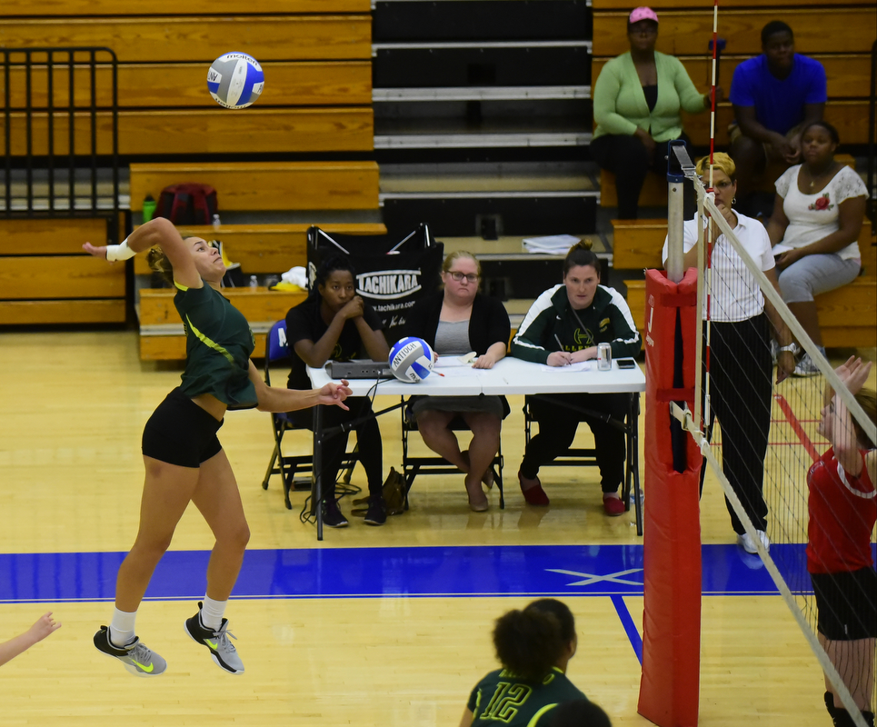 Lady Burros Volleyball beat Dickson Co. in 5 sets to win 3rd straight District 11 Championship