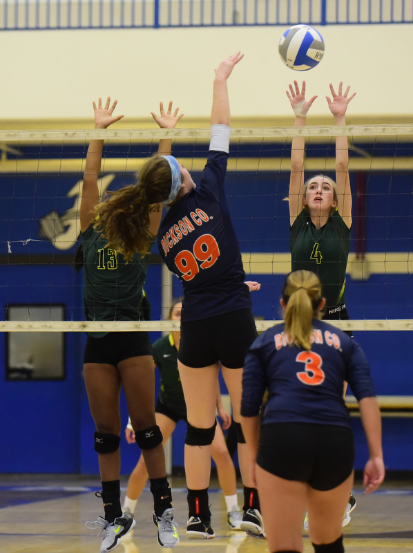 Lady Burros Volleyball beat Dickson Co. in 5 sets to win 3rd straight District 11 Championship