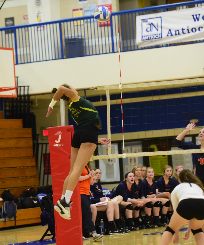 Lady Burros Volleyball beat Dickson Co. in 5 sets to win 3rd straight District 11 Championship