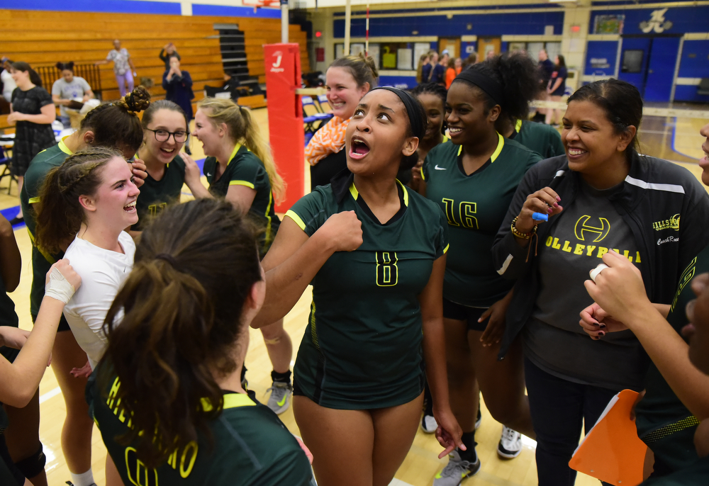 Lady Burros Volleyball beat Dickson Co. in 5 sets to win 3rd straight District 11 Championship