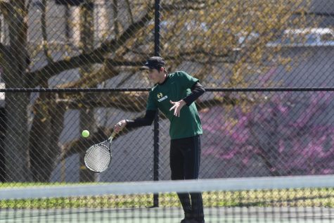 Burros Tennis Season with strong sets and 2-0 District play