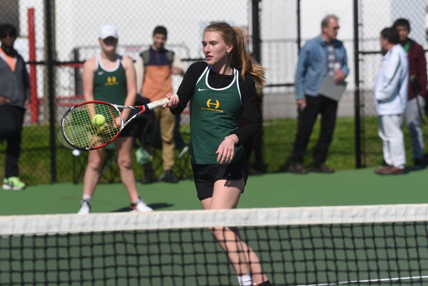 Burros+Tennis+Season+with+strong+sets+and+2-0+District+play