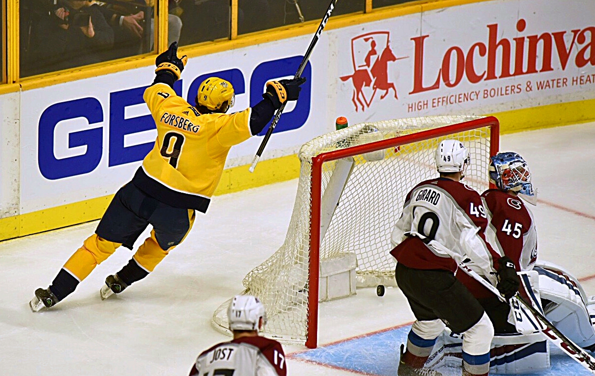 Forsberg+carves+up+the+Avalanche%2C+scores+twice+in+3rd+leading+the+Predators+to+5-2+Game+1+win