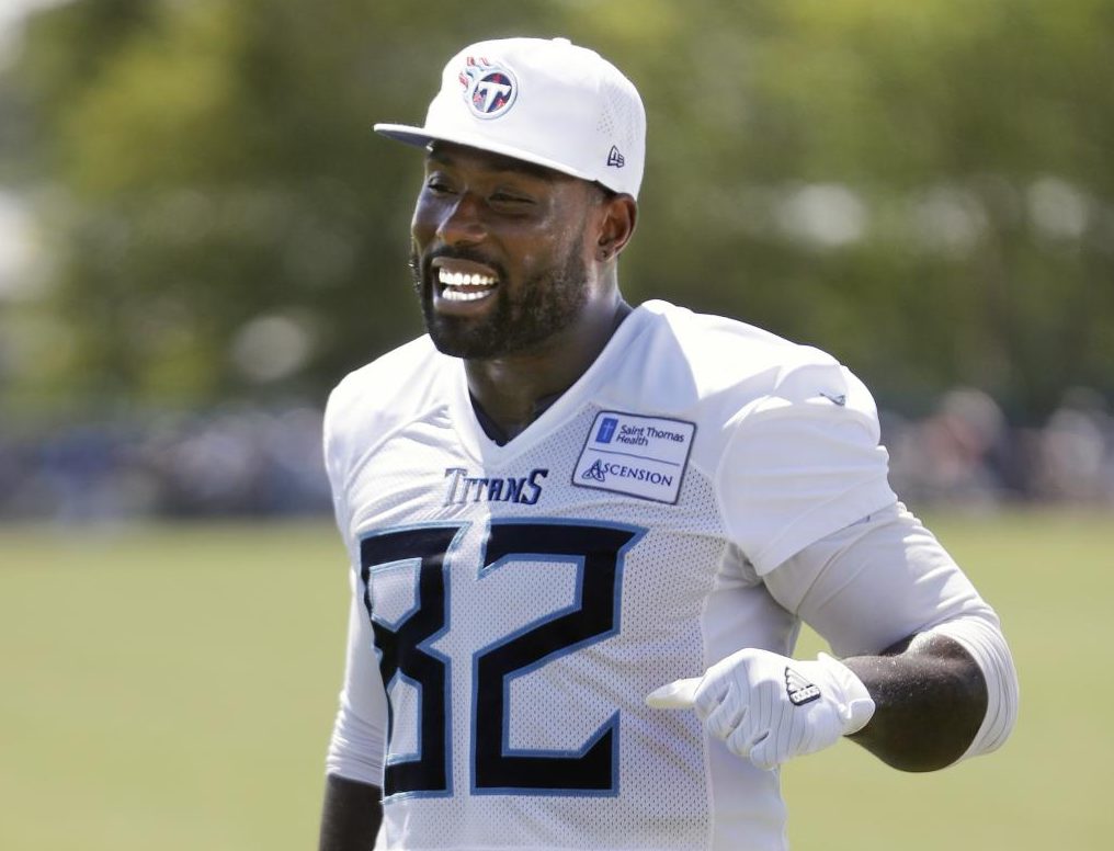 Titans tight end Delanie Walker's hard work keeps paying off – The  Hillsboro Globe