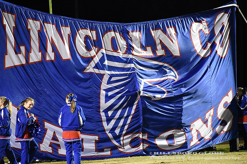Hillsboro+Burros+win+first+round+of+playoffs%2C+48-7+against+the+Lincoln+County+Falcons