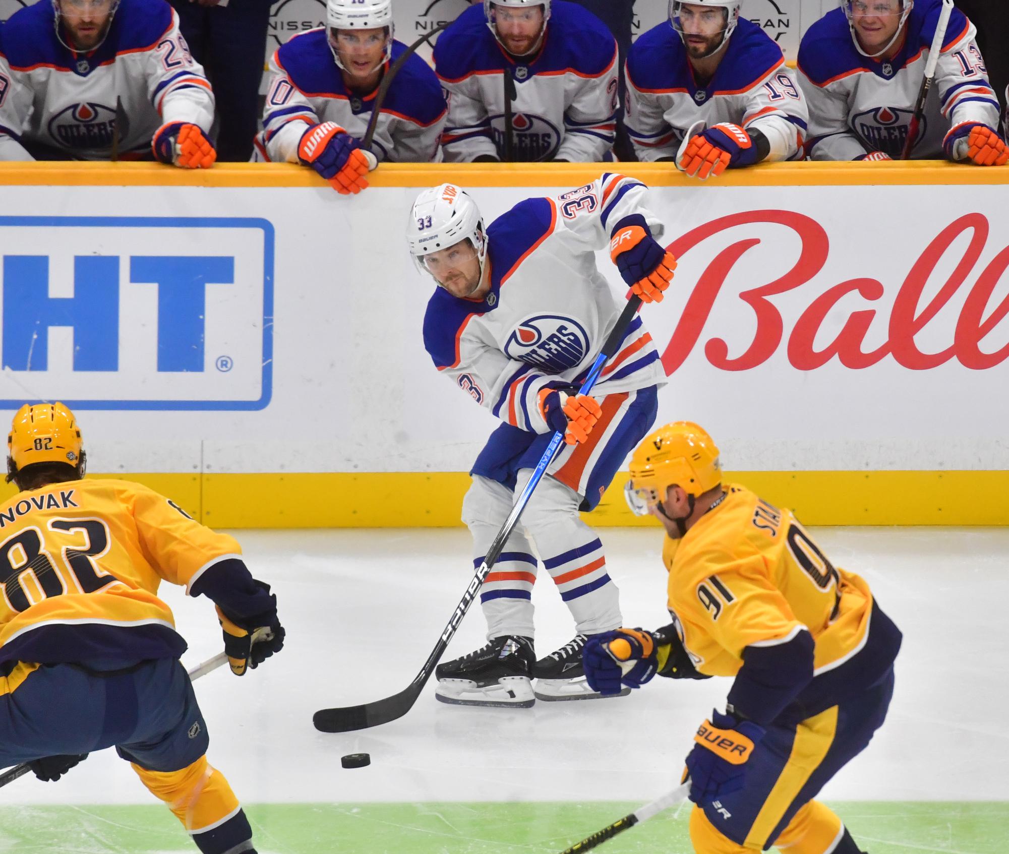 Kulak scores twice and McDavid gets first goal of season as Oilers beat Predators 4-2