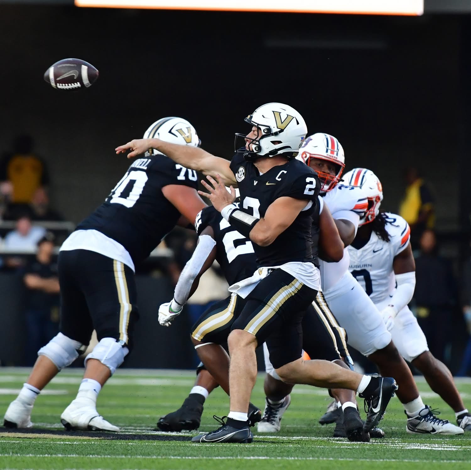 Vanderbilt beats Auburn in Overtime,45–38