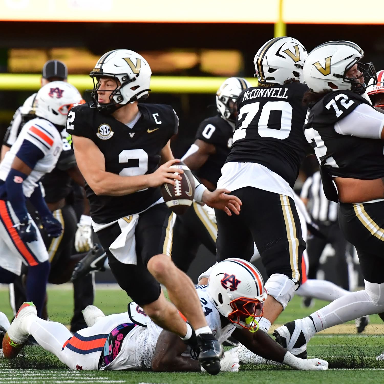 Vanderbilt beats Auburn in Overtime,45–38