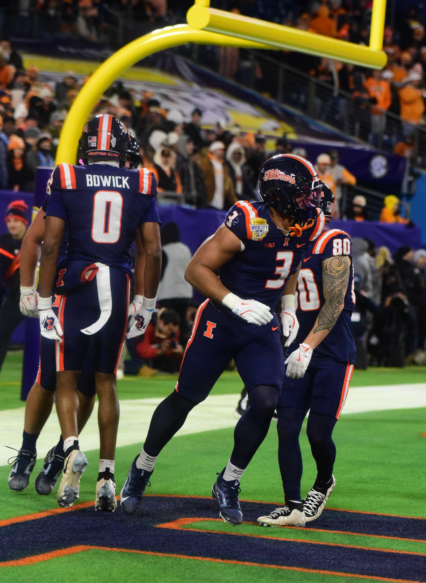 Illinois Fighting Illini Take Down the Tennessee Volunteers in a heartbreaking loss 30-28 in the Music City Bowl