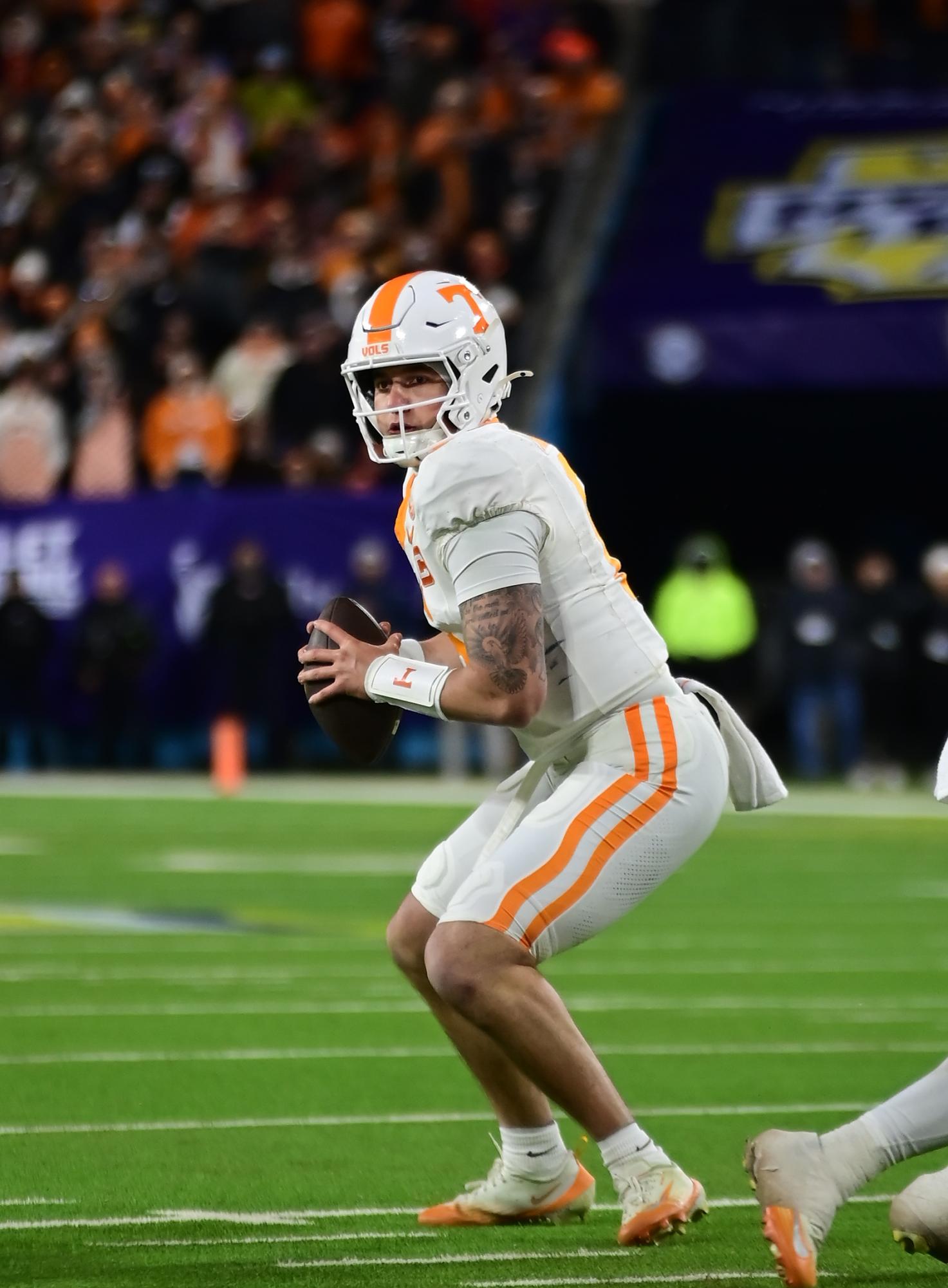 Illinois Fighting Illini Take Down the Tennessee Volunteers in a heartbreaking loss 30-28 in the Music City Bowl