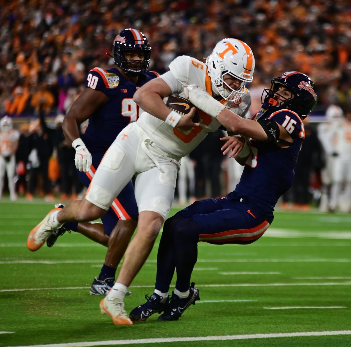 Illinois Fighting Illini Take Down the Tennessee Volunteers in a heartbreaking loss 30-28 in the Music City Bowl