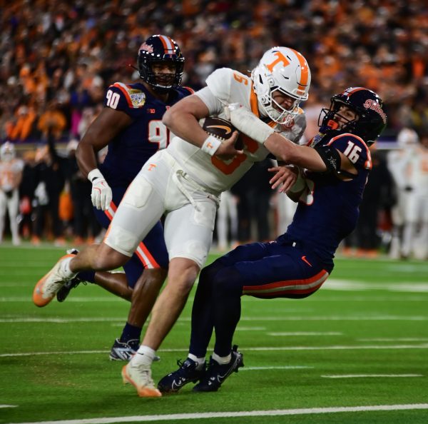 Illinois Fighting Illini Take Down the Tennessee Volunteers in a heartbreaking loss 30-28 in the Music City Bowl