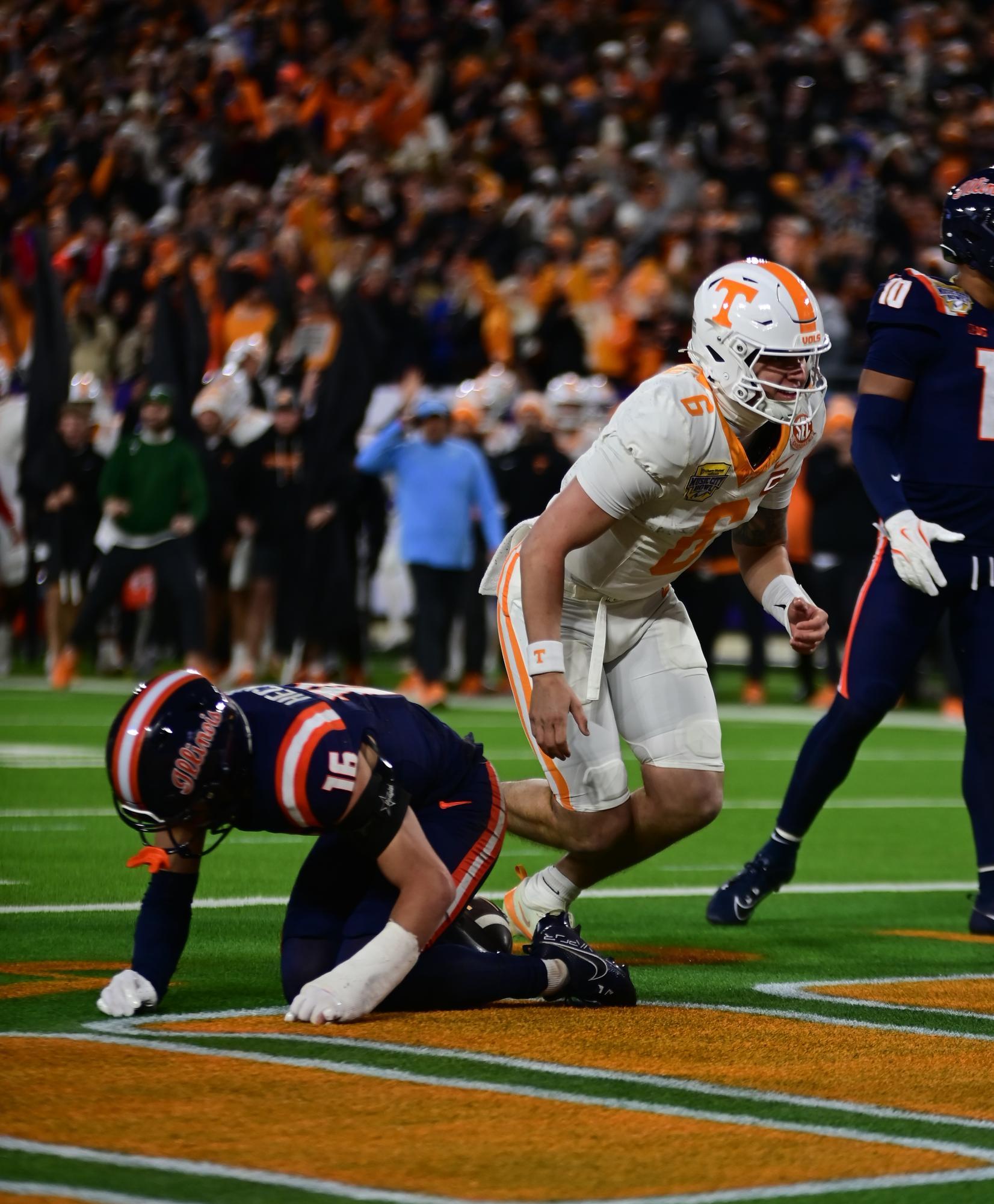 Illinois Fighting Illini Take Down the Tennessee Volunteers in a heartbreaking loss 30-28 in the Music City Bowl