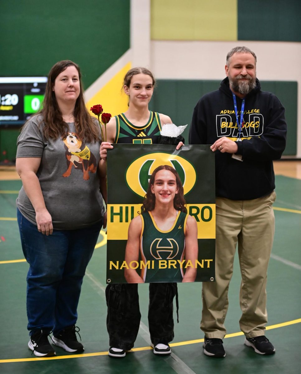 Hillsboro Burros Rise: Four Wrestlers Represent with Pride, Two Seniors Reach Finals at Regionals